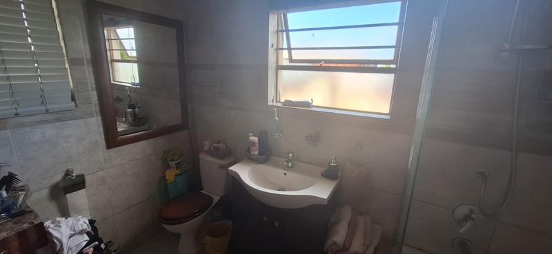 5 Bedroom Property for Sale in Dana Bay Western Cape